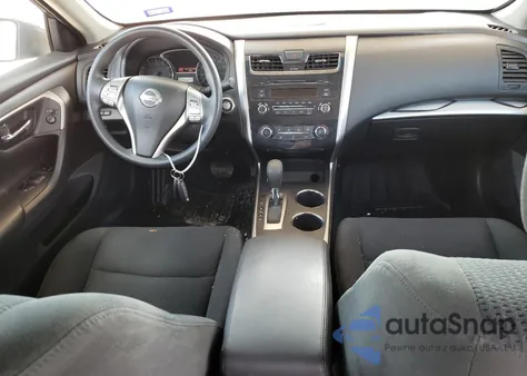 2015 Nissan Altima 2.5 из США, поврежденный, VIN 1N4AL3APXFN404854